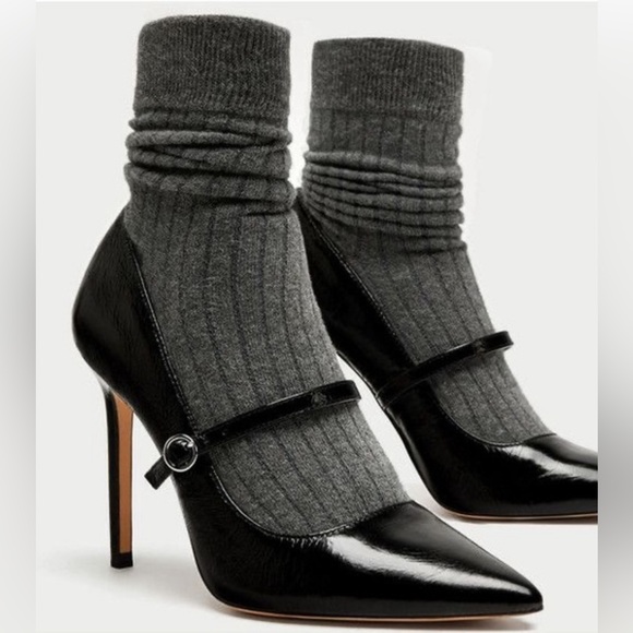 New with Tag Zara High Heel Stilletoes Sock Style Court Sock Shoes Black Sz 6π  - Picture 8 of 9
